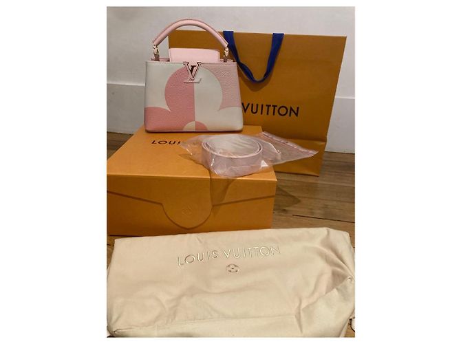 Louis Vuitton Capucines BB Borsa a mano rosa in pelle Taurillon - vista 7