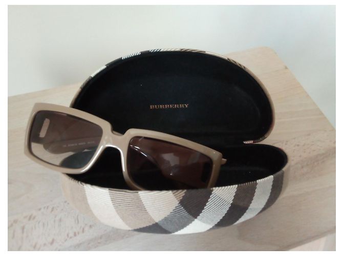Gafas de sol Burberry Beige de plástico - vista 6