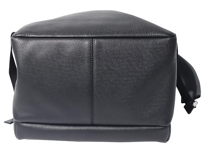 Zaino Louis Vuitton Discovery PM in pelle nera Nero - vista 6