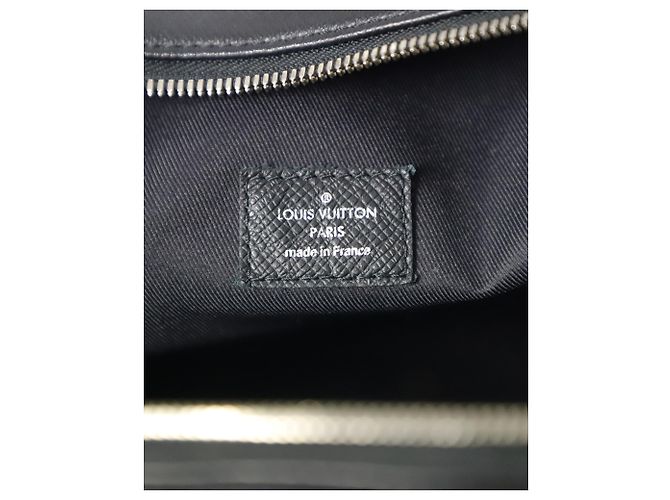 Zaino Louis Vuitton Discovery PM in pelle nera Nero - vista 8