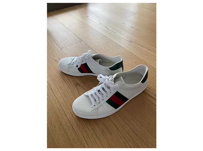 Sneakers basse Gucci Ace in pelle bianca Bianco - vista 4