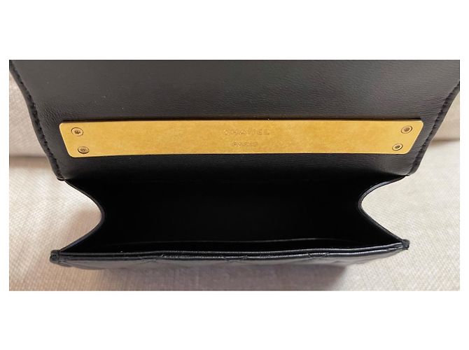Chanel Pochette in pelle di agnello nera con patta con manico superiore Nero - vista 10