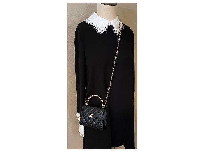 Chanel Pochette in pelle di agnello nera con patta con manico superiore Nero - vista 12