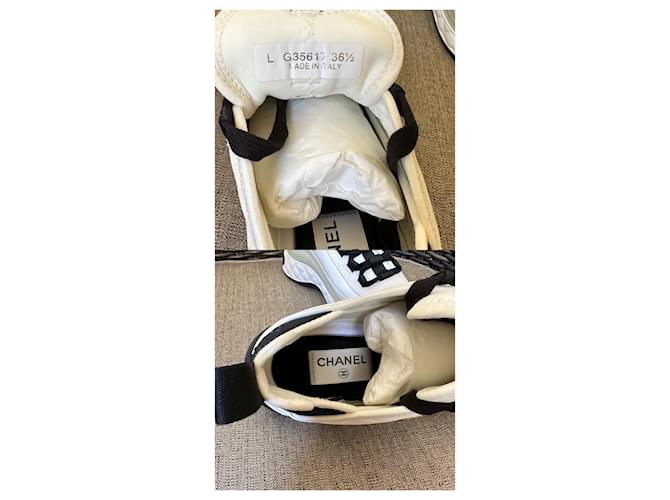 Sneakers Classiche CHANEL in Avorio Bianco - vista 8