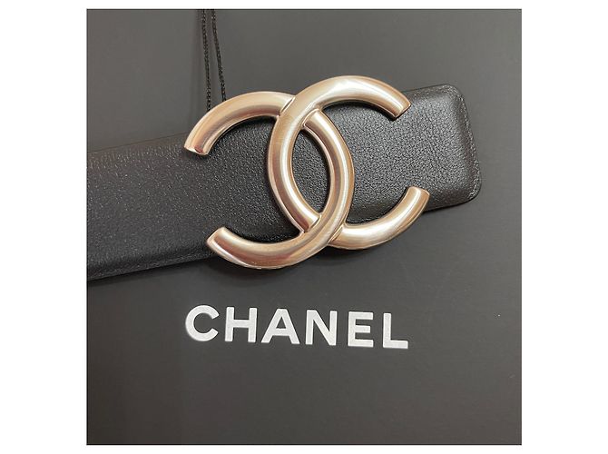 Chanel Ceinture en cuir réversible à boucle classique CC Noir - vue 3