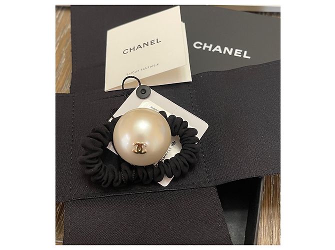 Cravatta per capelli classica con perle sintetiche jumbo di Chanel Nero Bianco - vista 7