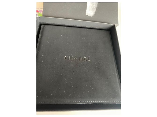 Chanel La pausa necklace Bianco sporco - vista 5