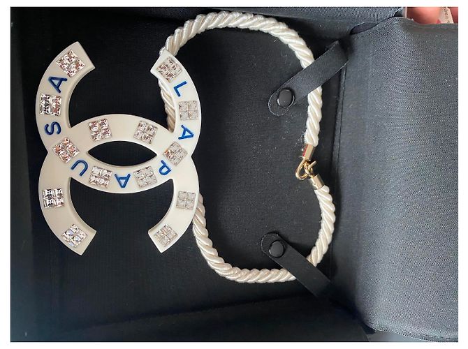 Chanel La pausa necklace Bianco sporco - vista 8