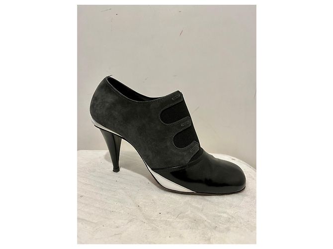 Fendi ankle boots from leather, suede with elastic inserts Black White Grey - view 2
