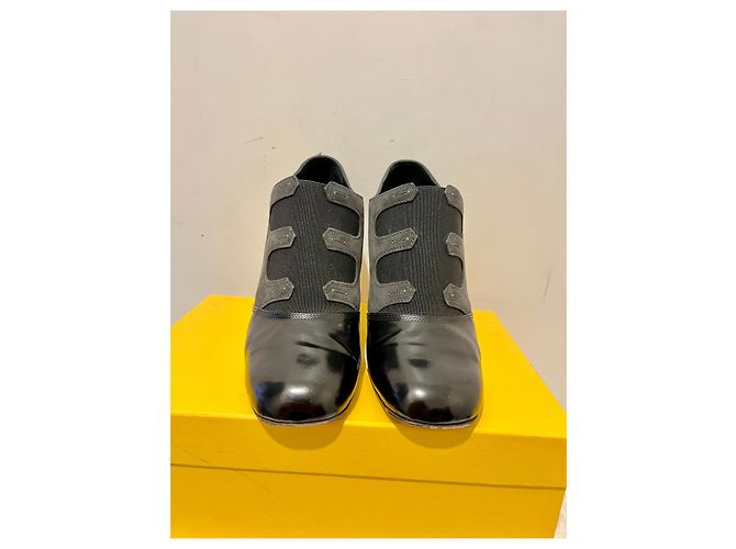 Fendi ankle boots from leather, suede with elastic inserts Black White Grey - view 3