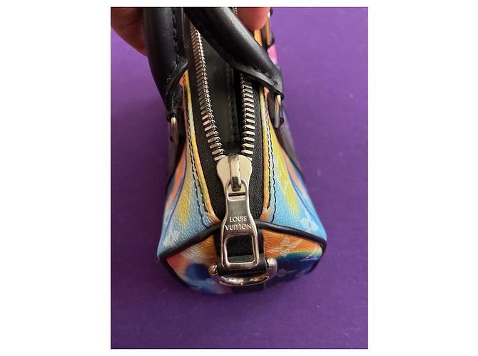 Abbesses Keepall Xs tramonto tie-dye starburst borsa pochette tracolla Louis Vuitton monogram lv - vista 3