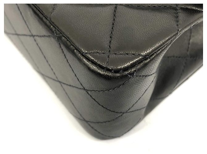 Timeless Borsa Chanel Lined Flap Nera in Pelle d'Agnello con Hardware Oro Nero Gold hardware - vista 3