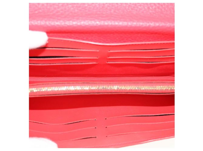 Louis Vuitton Portefeuille capucines Roja - vista 4
