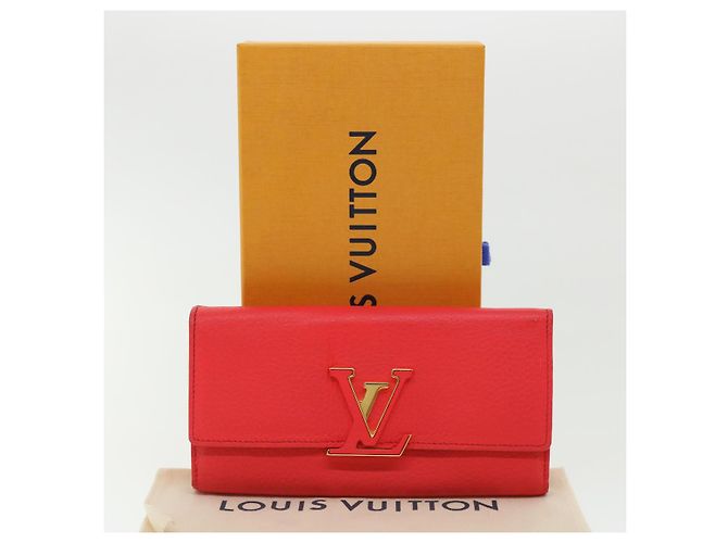 Louis Vuitton Portefeuille capucines Roja - vista 6
