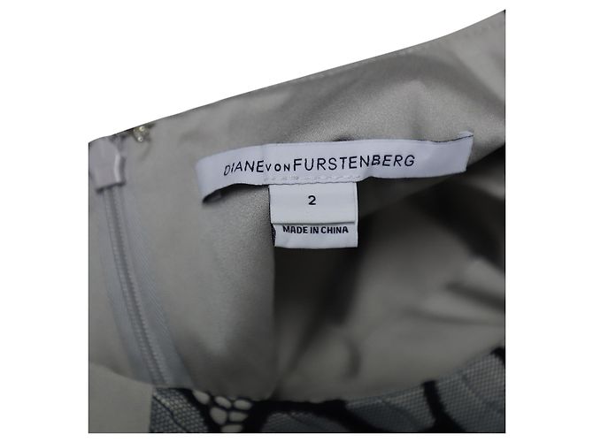 Vestido recto Tilda de viscosa gris de Diane Von Furstenberg - vista 6