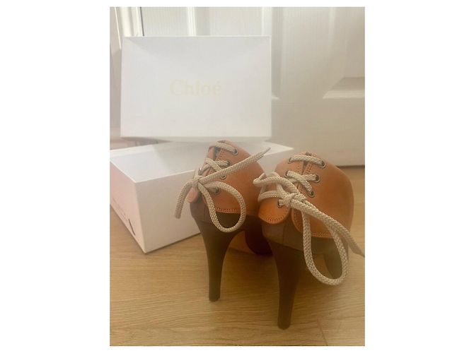 Chloé Chloe - Gibbon calf leather heels with lacing at the back Brown Taupe - view 12
