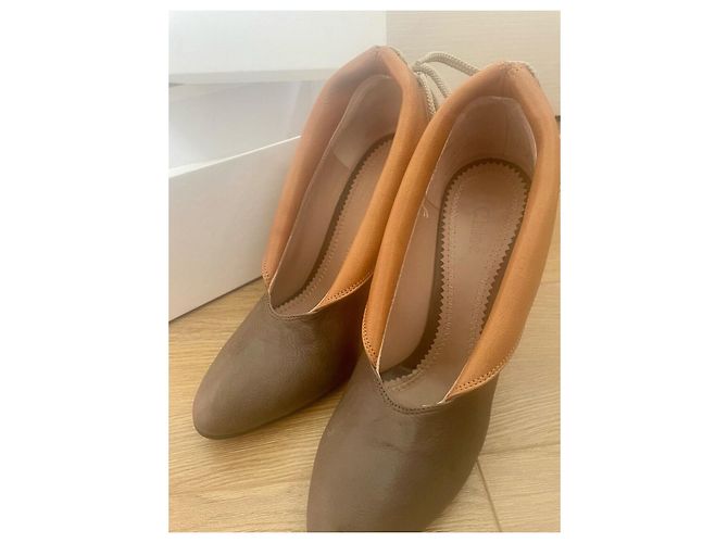 Chloé Chloe - Gibbon calf leather heels with lacing at the back Brown Taupe - view 13