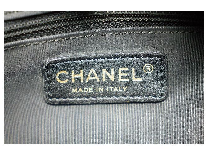 Bolsa de ombro CHANEL com corrente de caviar sacola de compras preta acolchoada Preto - vista 8