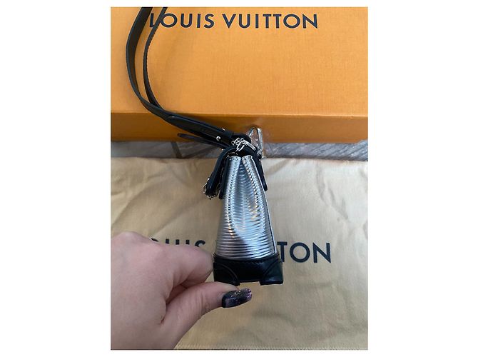 City Steamer Zaino Louis Vuitton nano micro steamer Nero Argento Silver hardware - vista 6