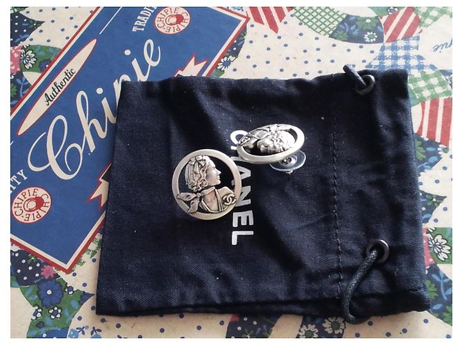 Orecchini Chanel Mademoiselle Coco Argentati Argento - vista 5