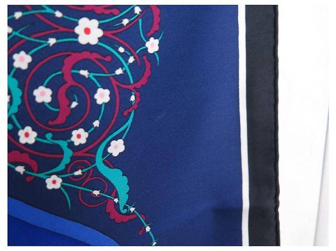 Hermès HERMES SCIARPA PERSIANO DI POESIA JULIE ABADIE CARRE 90 SETA SCIARPA IN SETA BLU - vista 9