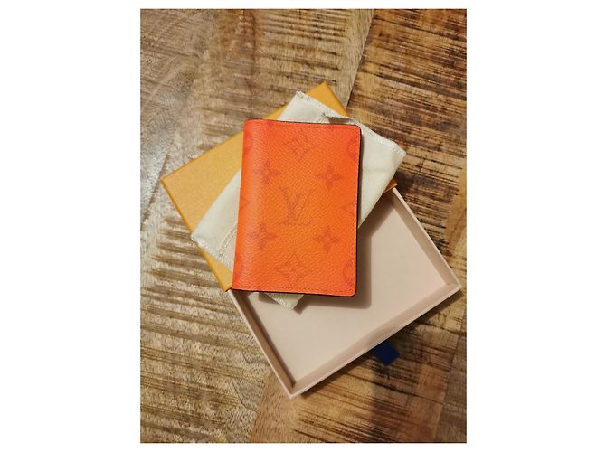 Louis Vuitton Pocket Organizer Orange Leather - view 2