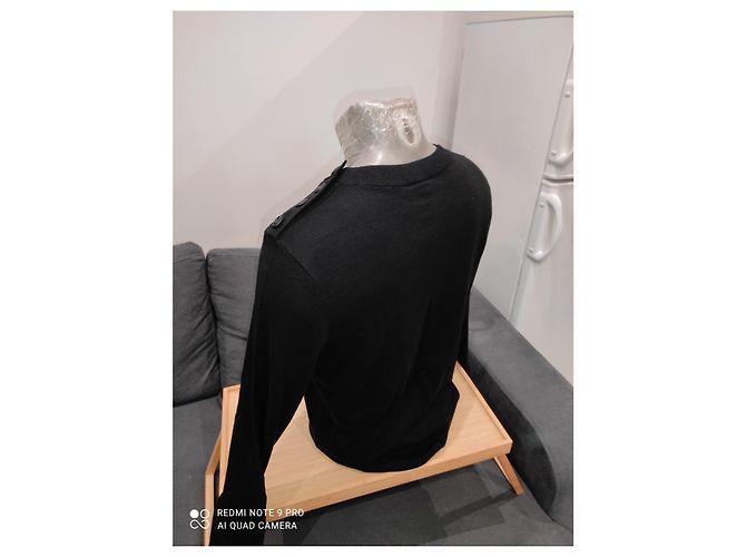 Chanel 4 shoulder buttons Black - view 5