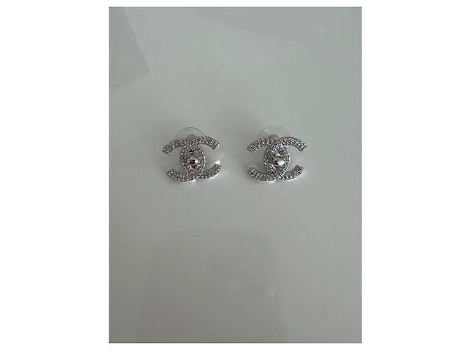 Orecchini Chanel CC Argentati in Metallo Argento - vista 2
