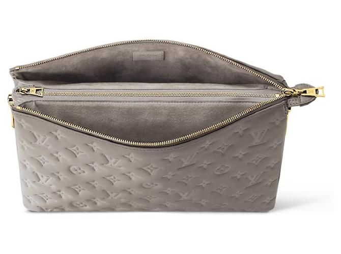 Louis Vuitton LV Coussin MM grigio Nuovo - vista 2