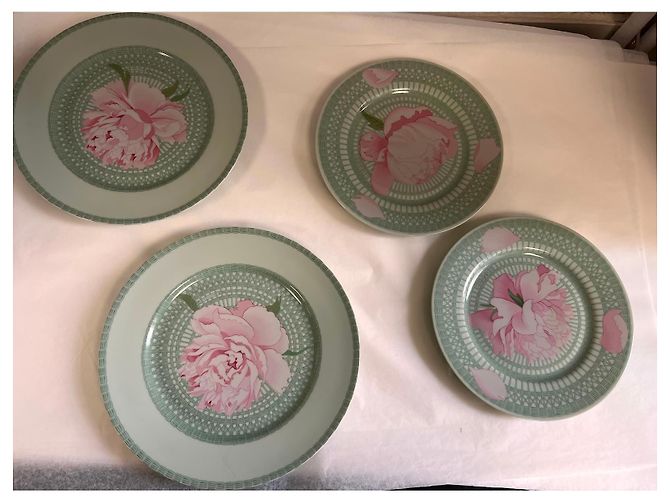 Hermès 4 Porcelain “Les Pivoines” Plates Pink Green - view 16