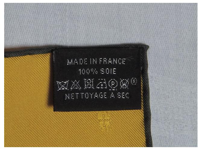 Sciarpa di seta Hermès Caliper Tattoo 90/90 Multicolore - vista 5