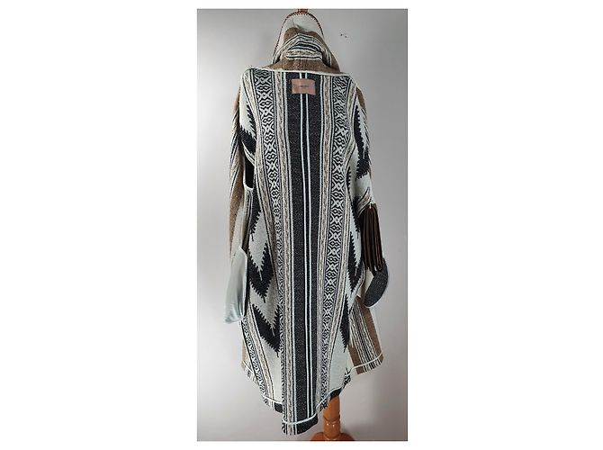 Twin Set Abrigos, Ropa de calle - vista 11