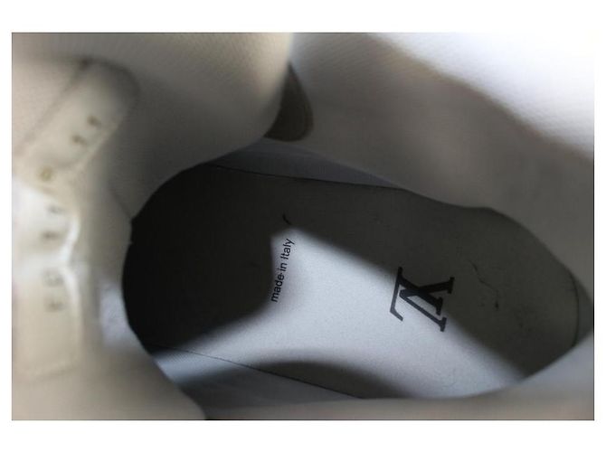 Louis Vuitton Herren 12 US Virgil Abloh High-Top-Sneaker in Weiß x Rot - Ansicht 9