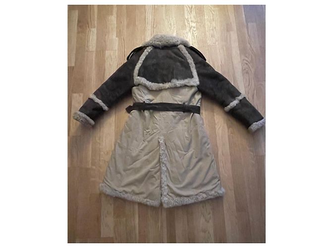 Abrigo Burberry de borrego rizado y piel beige - vista 2