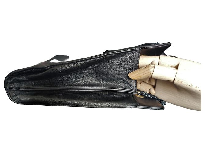 Bolsa de mão La Bagagerie em couro acolchoado preto - vista 7
