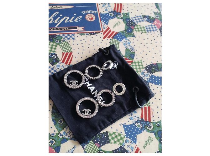 Orecchini pendenti Chanel con cristalli Swarovski argentati Argento - vista 2