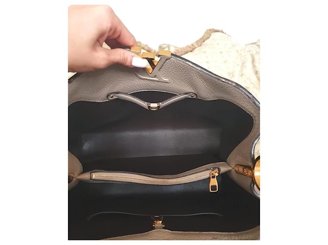 Louis Vuitton CAPUCINES Grau - Ansicht 4