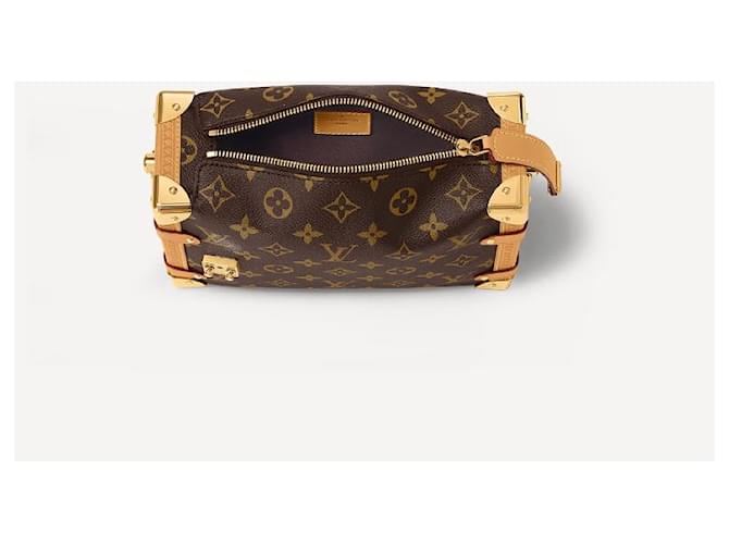 Louis Vuitton Side Trunk PM Monogramma Marrone - vista 3
