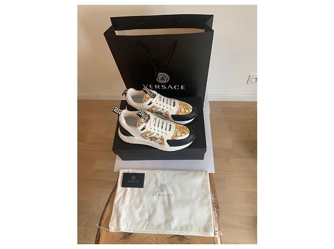 Sneakers Versace in tessuto con dettagli dorati Gold hardware - vista 6