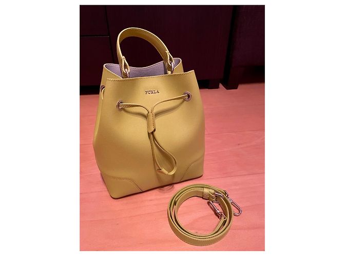 Furla Handtasche aus Leder Hellgrün - Ansicht 3