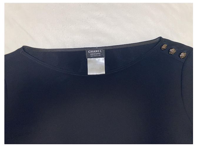 Cambon Camiseta Uniforme Chanel con Botones de Camelia Negra Negro - vista 3