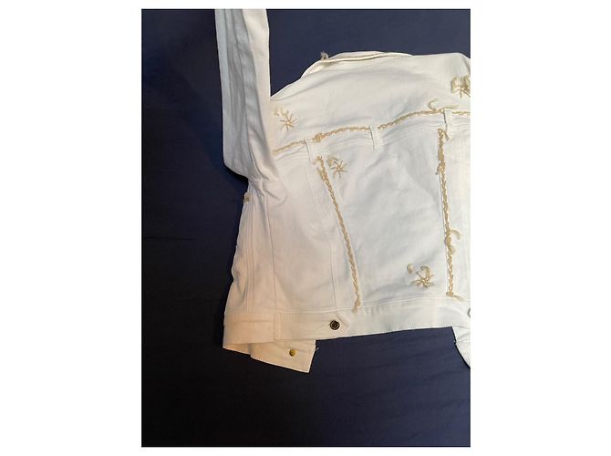 ROCCOBAROCCO White Denim Jacket with Gold Buttons - view 5