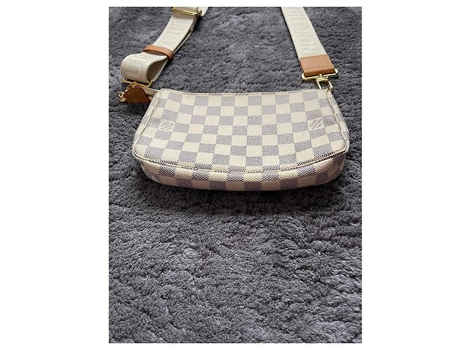 Louis Vuitton Pochette Damier Azur Beige - vista 10