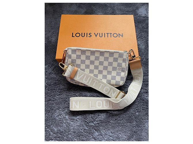Louis Vuitton Pochette Damier Azur Beige - vista 4
