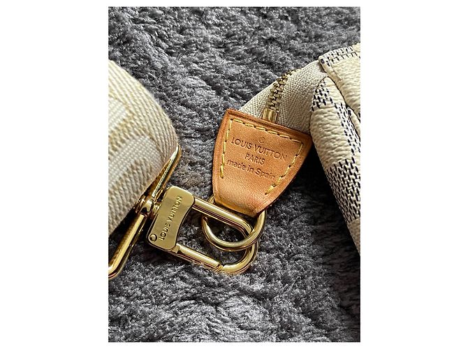 Louis Vuitton Pochette Damier Azur Beige - vista 9