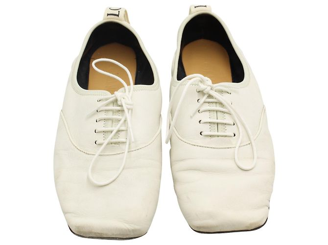 Loewe Sapatos Derby Brancos e Macios - vista 3