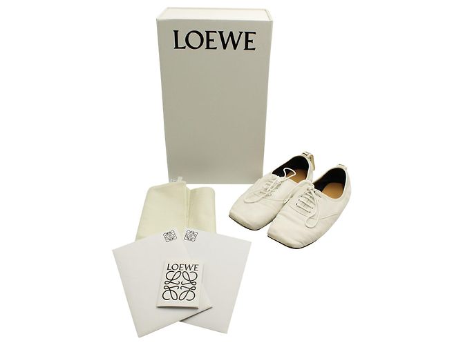 Loewe Sapatos Derby Brancos e Macios - vista 7