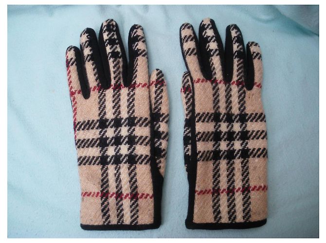 Burberry Gloves - view 3