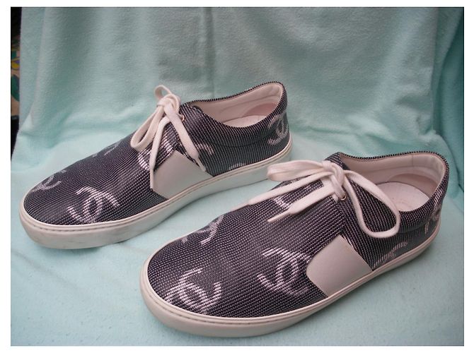 Chanel CC Logo Sneaker aus Stoff - Ansicht 3