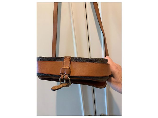 Borsa a mano Louis Vuitton Cartouchiere in pelle marrone - vista 8